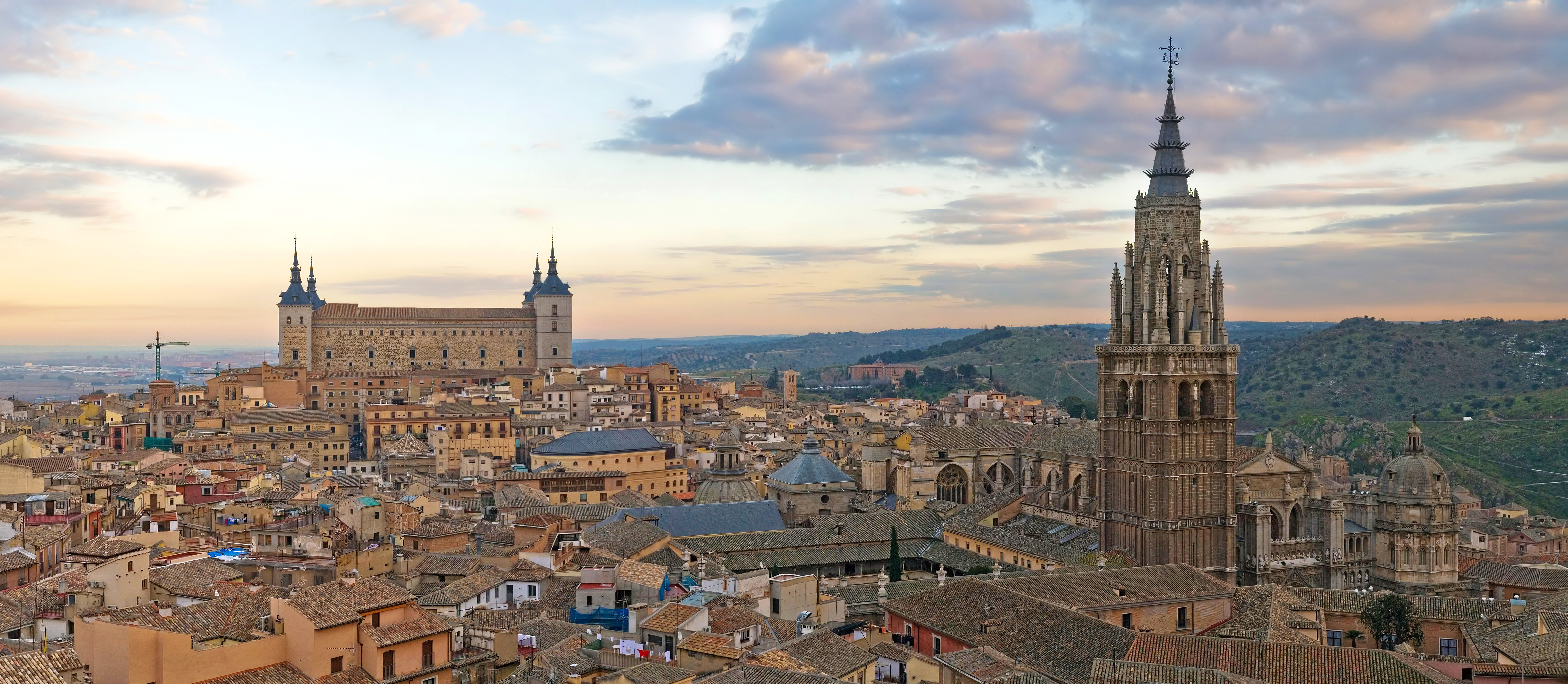 Toledo Skyline Panorama, Spain   Dec 2006 Edit